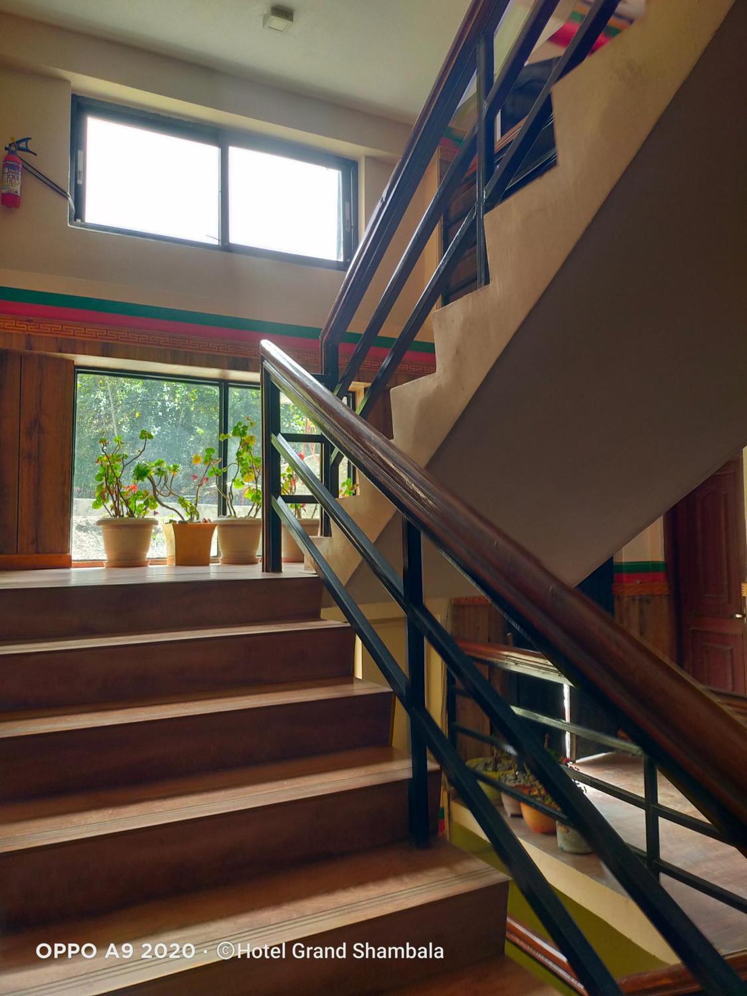 Hotel Grand Shambala Muktināth エクステリア 写真